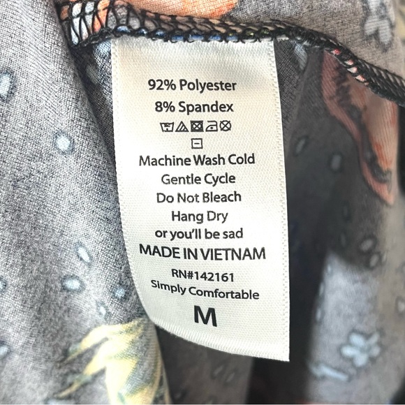 LuLaRoe Unicorn!! Beauty & the Beast Floral Midnight Carly Dress Size Medium - Picture 5 of 5